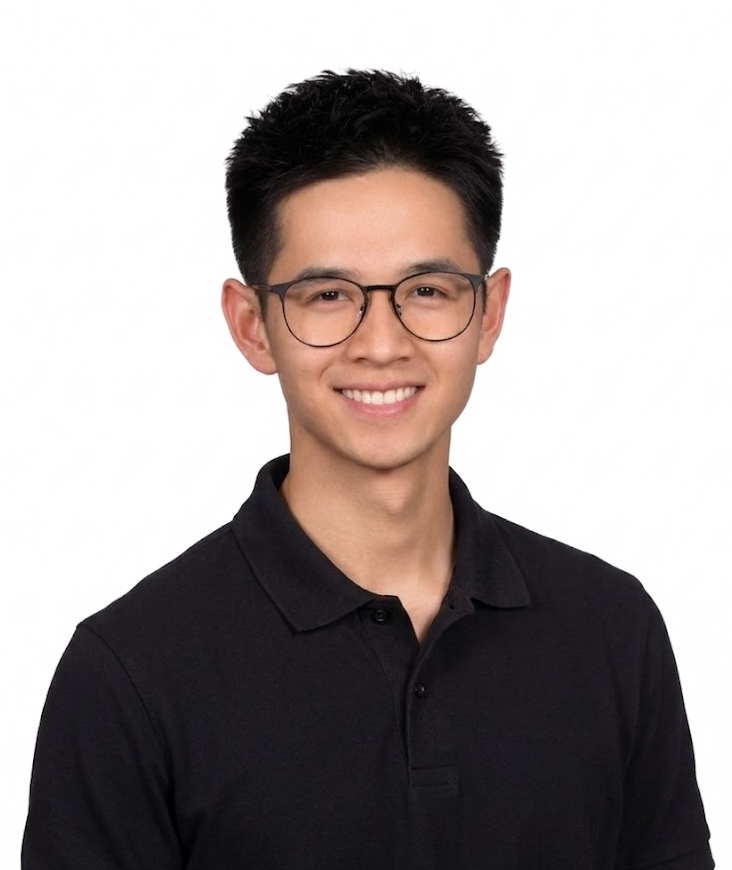 Hung Nguyen headshot