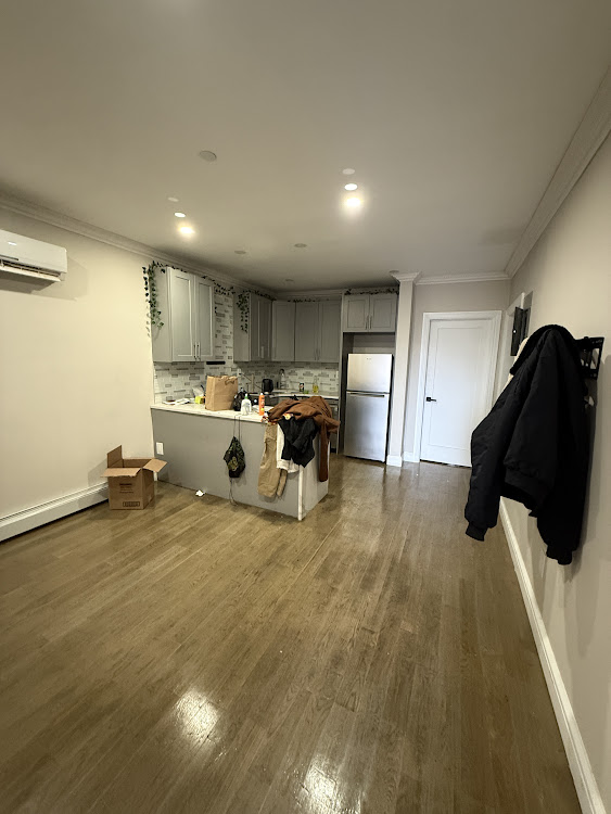 1407 Pacific before living room